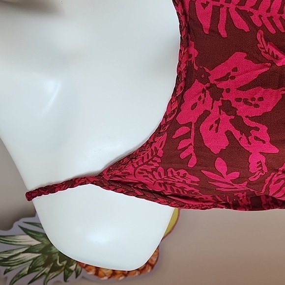 Torrid - Challis Braided Sleeveless Tank in Leaves​​​​​​ - Picture 3 of 13